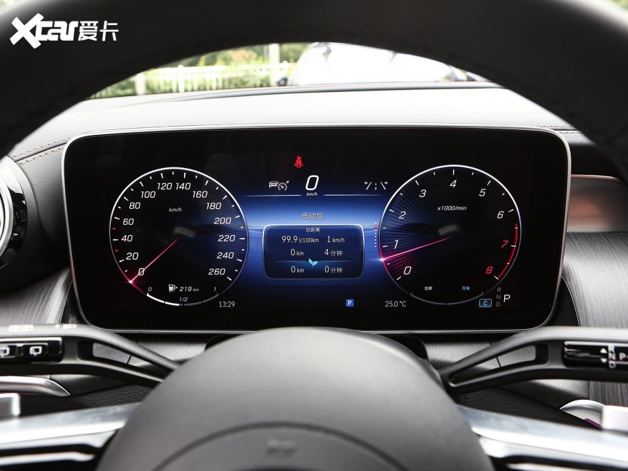 2023YGLC GLC 260 L 4MATIC A 5