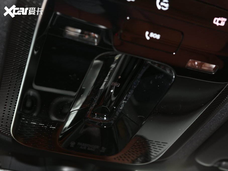 2023��YGLC GLC 260 L 4MATIC ���A�� 5��