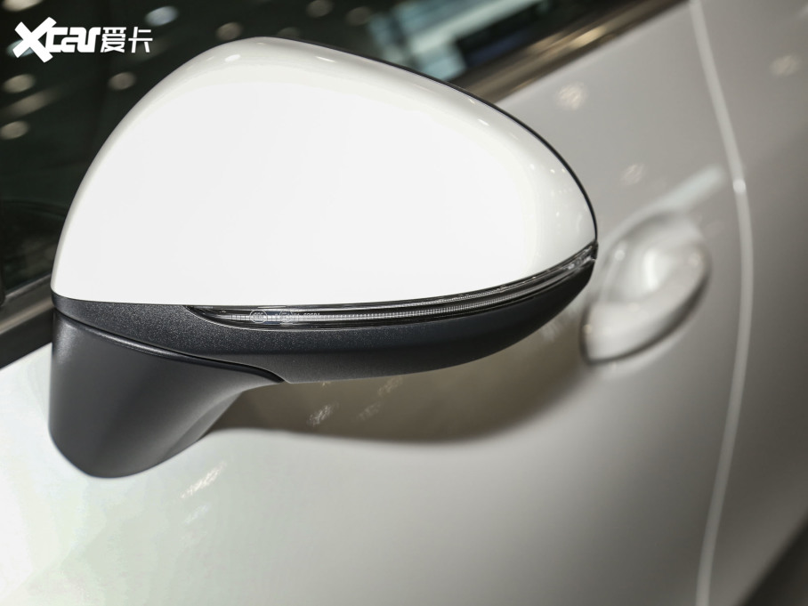 2023YGLC GLC 260 L 4MATIC Ӹ 5