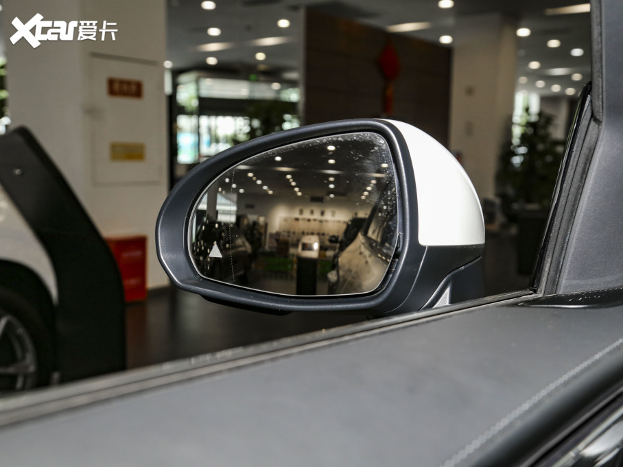 2023YGLC GLC 260 L 4MATIC Ӹ 5