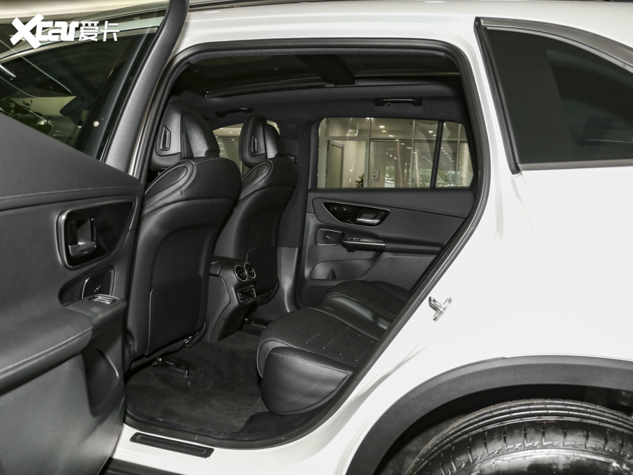 2023YGLC GLC 260 L 4MATIC Ӹ 5