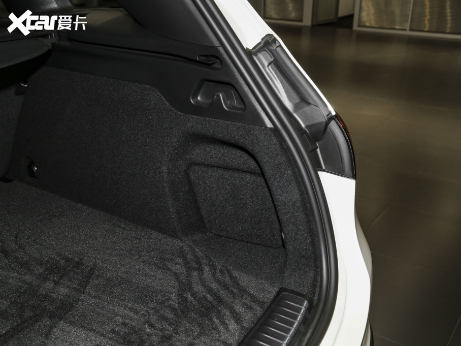 2023YGLC GLC 260 L 4MATIC Ӹ 5