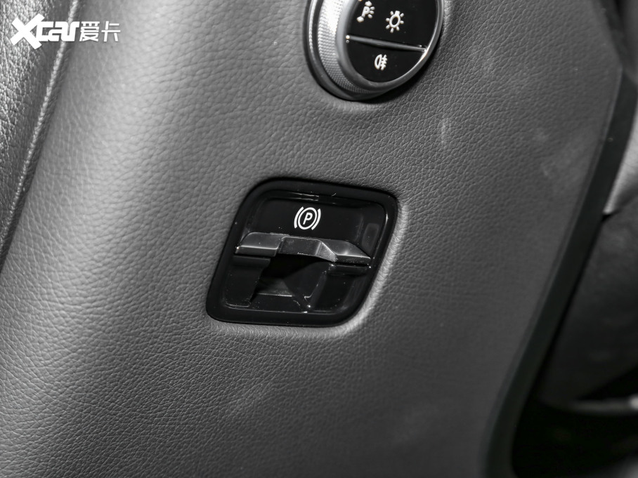 2023YGLC GLC 260 L 4MATIC Ӹ 5