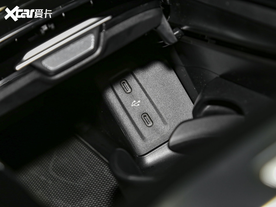 2023YGLC GLC 260 L 4MATIC Ӹ 5