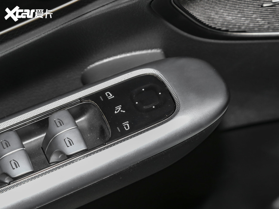 2023YGLC GLC 260 L 4MATIC Ӹ 5