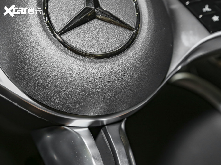 2023YGLC GLC 260 L 4MATIC Ӹ 5