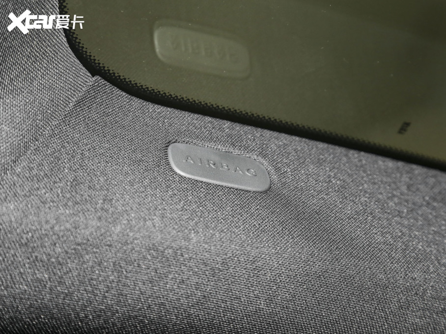 2023YGLC GLC 260 L 4MATIC (dng) 5