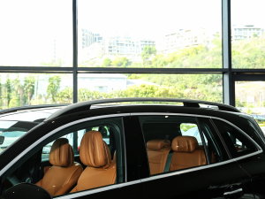 2023GLC 300 L 4MATIC Ӹ 7 ^