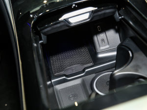 2023GLC 300 L 4MATIC Ӹ 7 g