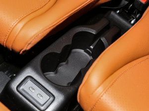 2023GLC 300 L 4MATIC Ӹ 7 g