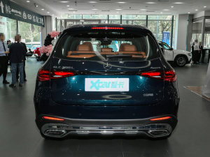 2023款GLC 300 L 4MATIC 豪华型 7座 正后	