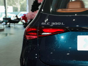 2023GLC 300 L 4MATIC A 7 ^