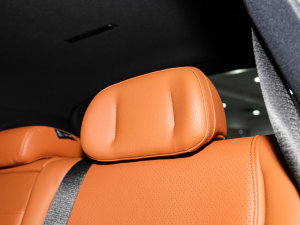 2023GLC 300 L 4MATIC A 7 g