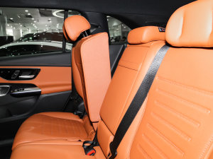 2023GLC 300 L 4MATIC A 7 g