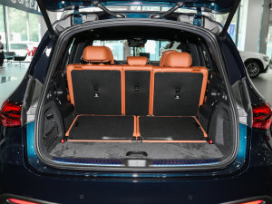 2023GLC 300 L 4MATIC A 7 g