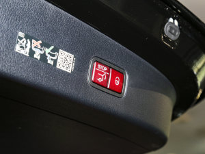 2023款GLC 260 L 4MATIC 豪华型 7座 空间座椅