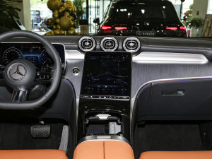 2023GLC 260 L 4MATIC A 7 п_