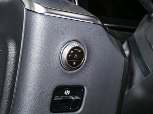 2023GLC 260 L 4MATIC A 7 п؅^(q)