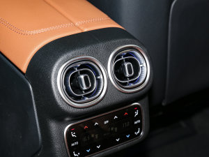 2023GLC 260 L 4MATIC A 7 п؅^(q)