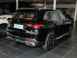2023款GLC 260 L 4MATIC 动感型 7座 右后45度