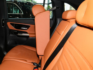 2023GLC 260 L 4MATIC Ӹ 7 g