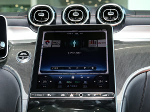 2023GLC 260 L 4MATIC Ӹ 7 п؅^