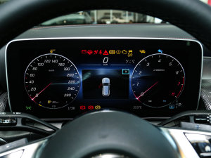 2023款GLC 260 L 4MATIC 动感型 7座 仪表