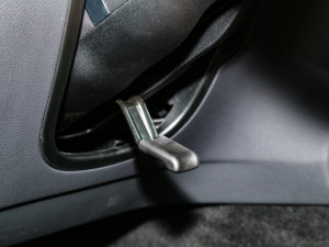 2023GLC 260 L 4MATIC Ӹ 7 п؅^