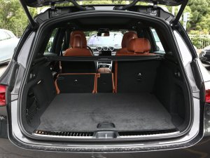 2023款GLC 260 L 4MATIC 豪华型 5座 空间座椅