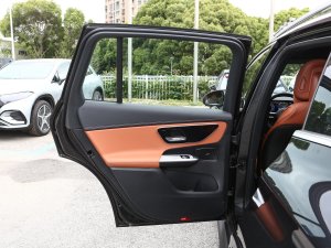 2023款GLC 260 L 4MATIC 豪华型 5座 左后车门