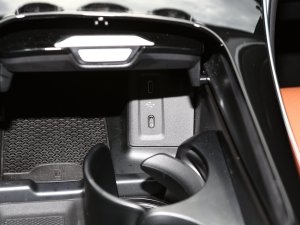 2023GLC 260 L 4MATIC A 5 п؅^