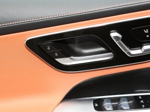 2023GLC 260 L 4MATIC A 5 п؅^