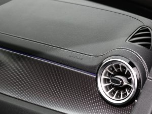 2023款EQA 260 中控区