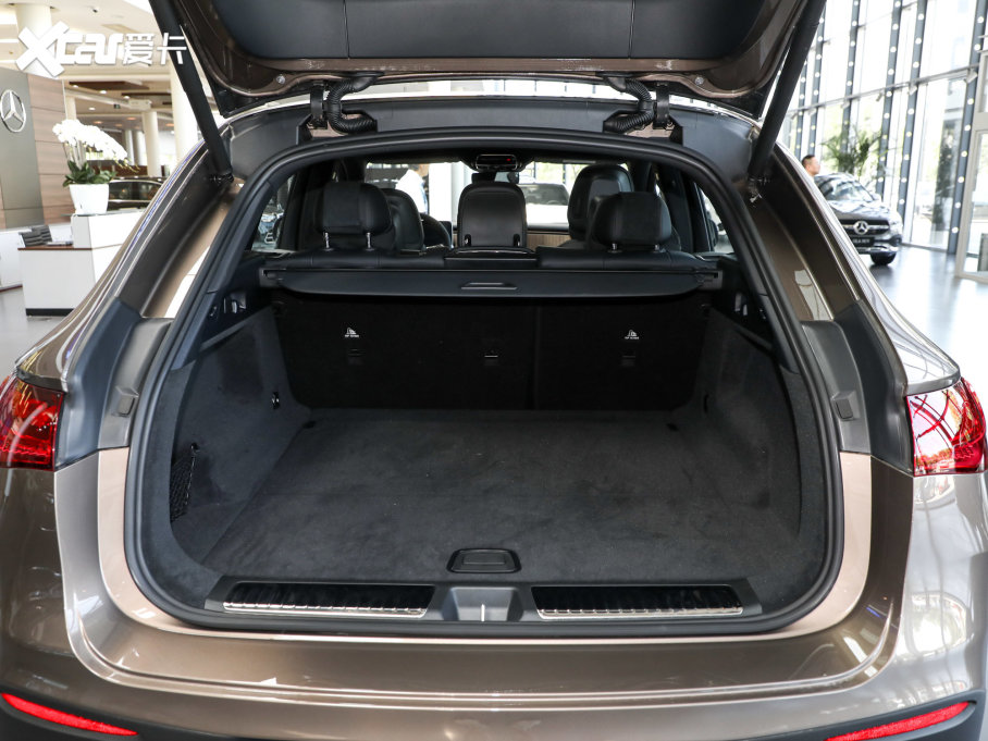 2023YEQE SUV 350 4MATIC A