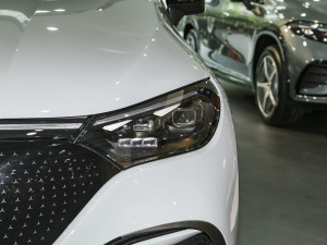 2023500 4MATIC ؄e ^