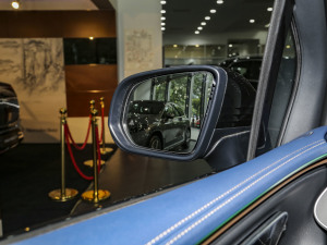 2023500 4MATIC ؄e ^