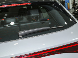 2023500 4MATIC ؄e ^