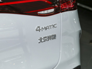 2023500 4MATIC ؄e ^