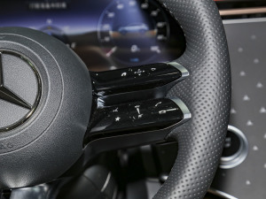 2023500 4MATIC ؄e п؅^(q)