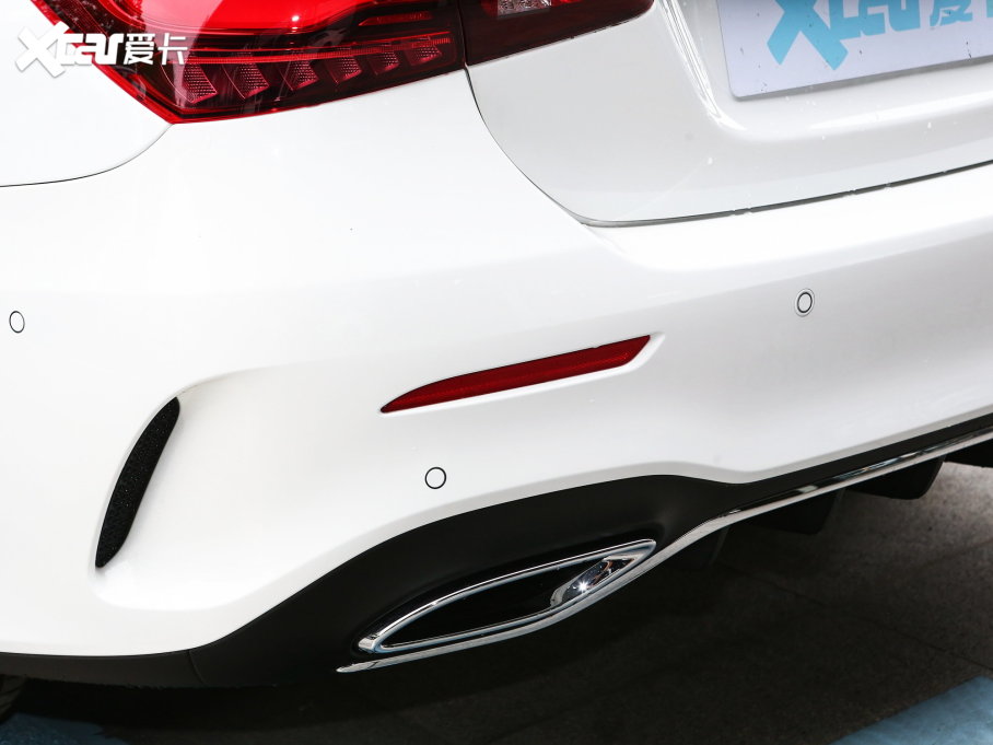 2023YA A 200 L Ӹ