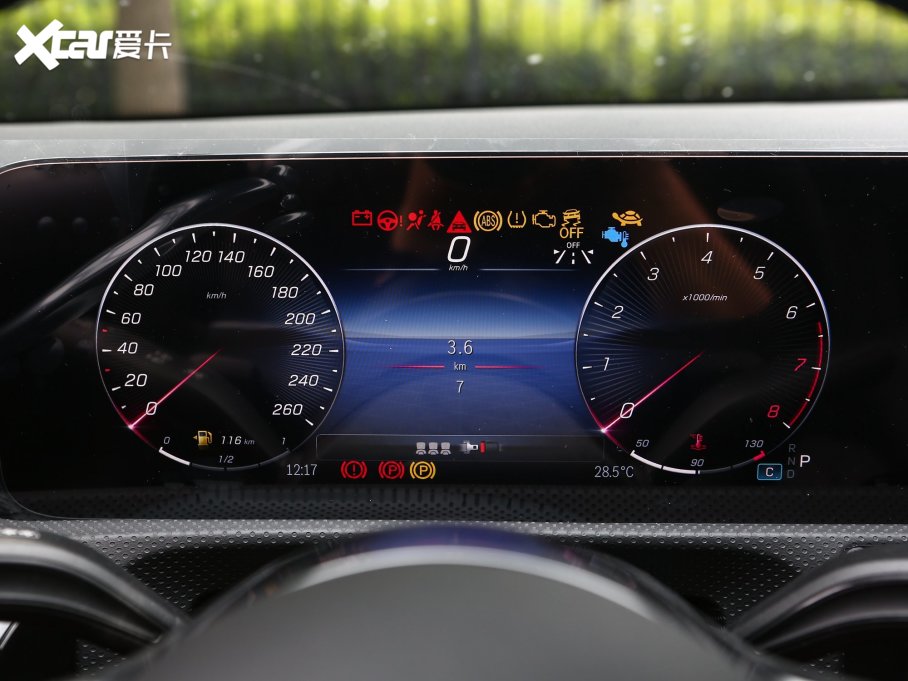 2023YA(j) A 200 L (dng)