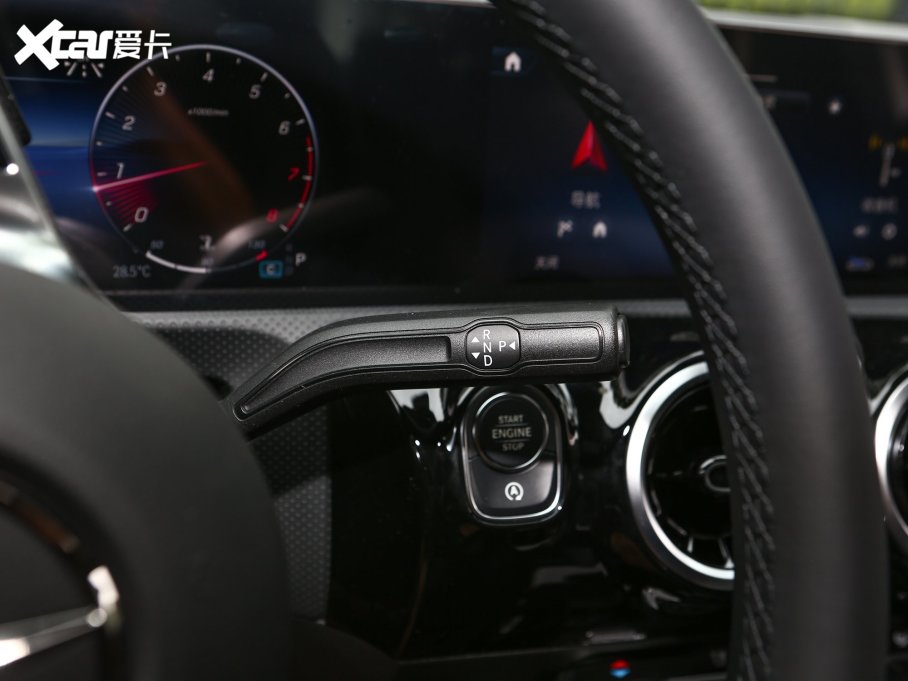 2023YA A 200 L Ӹ