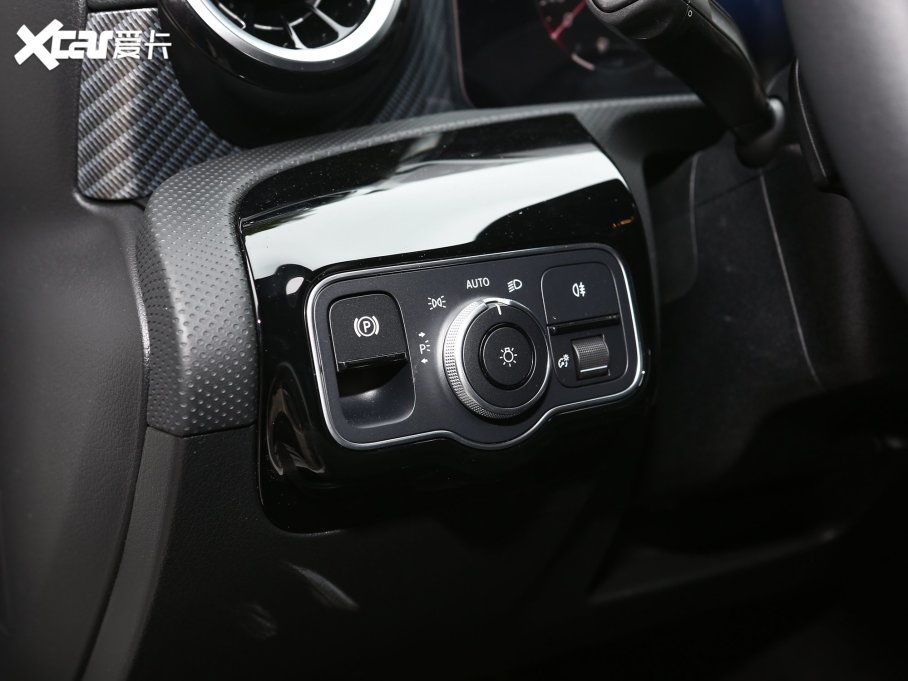 2023YA A 200 L Ӹ