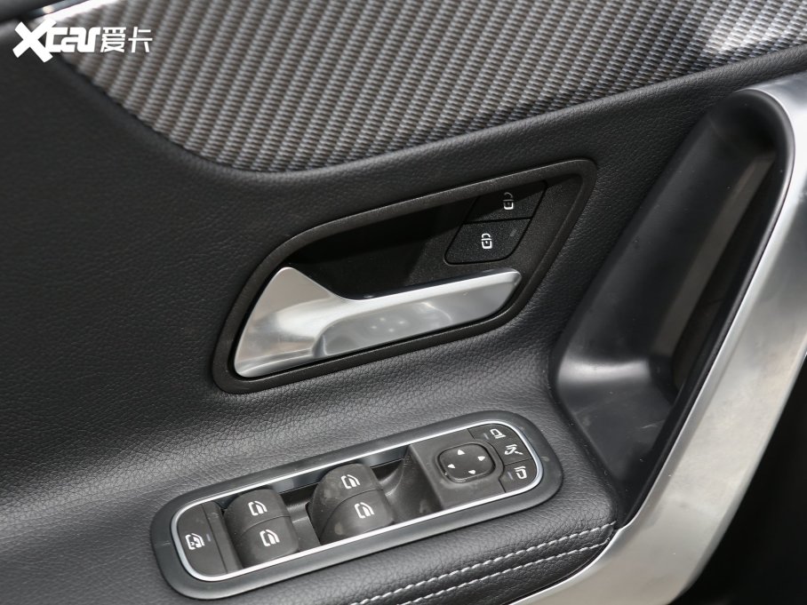 2023YA A 200 L Ӹ