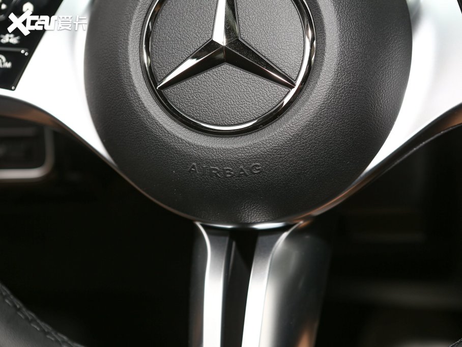 2023YA A 200 L Ӹ