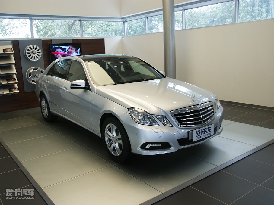 2010YE E 300L rа