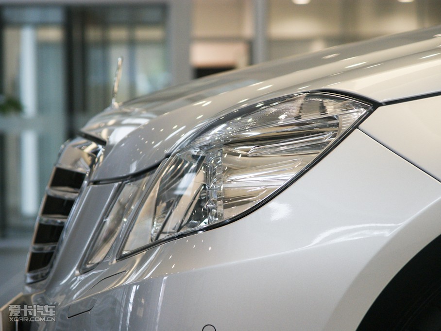 2010YE E 300L rа