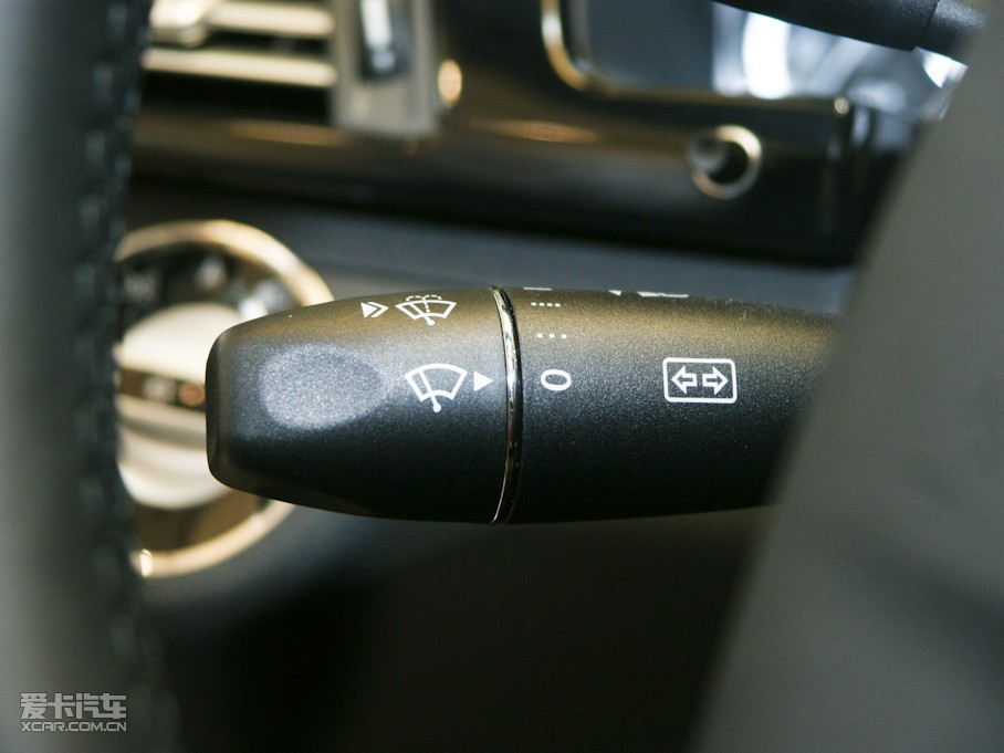 2010YE(j) E 300L r(sh)а