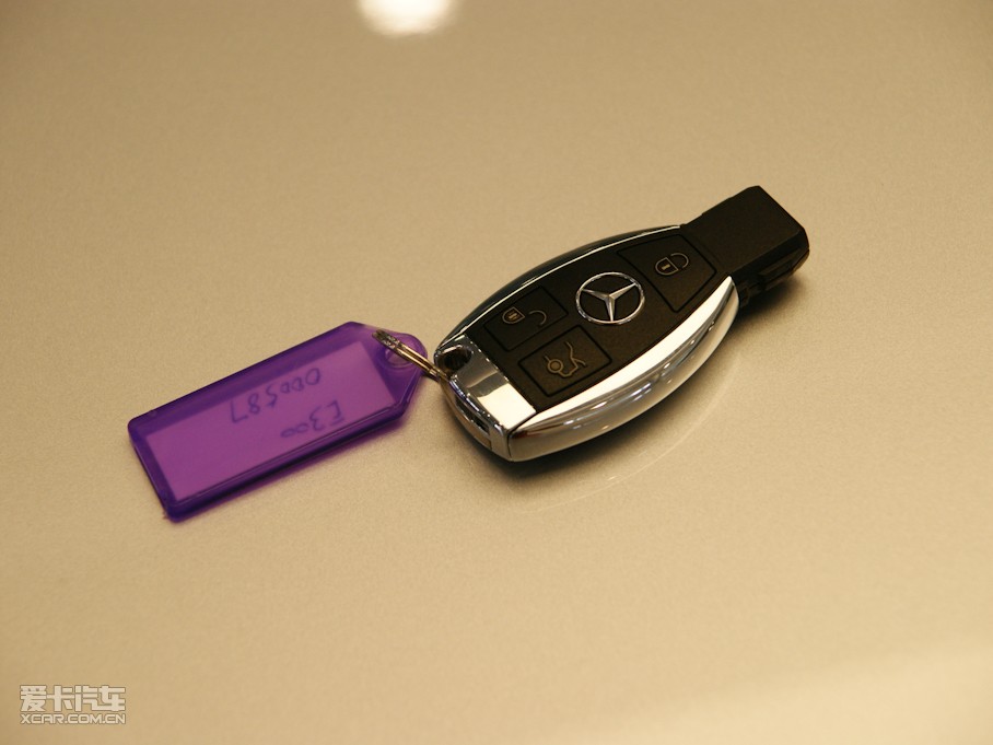 2010YE E 300L rа