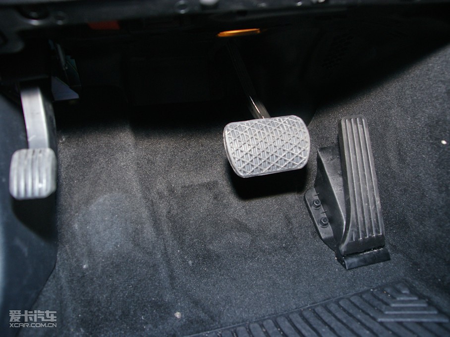 2010YE E 300L rа